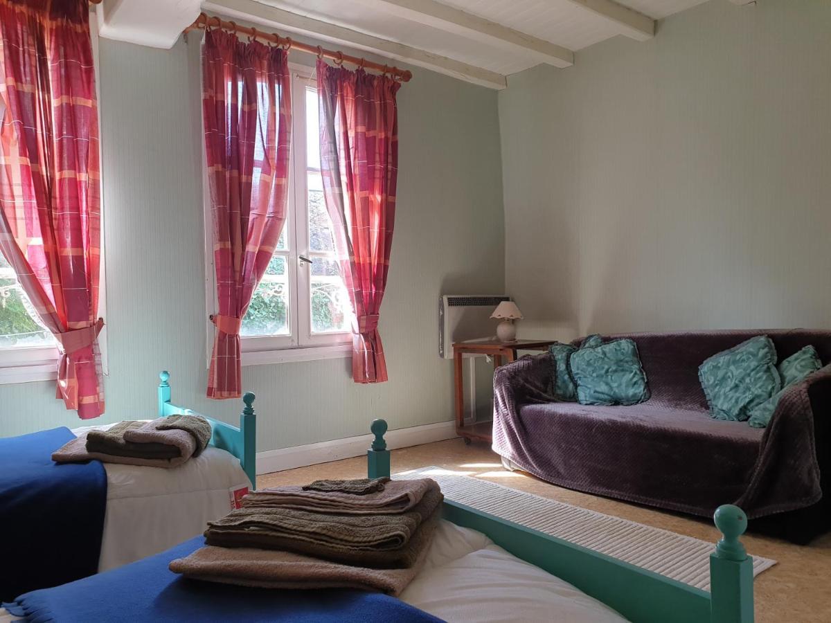 Saint Cyr du Bailleul - Maison Extérieur photo